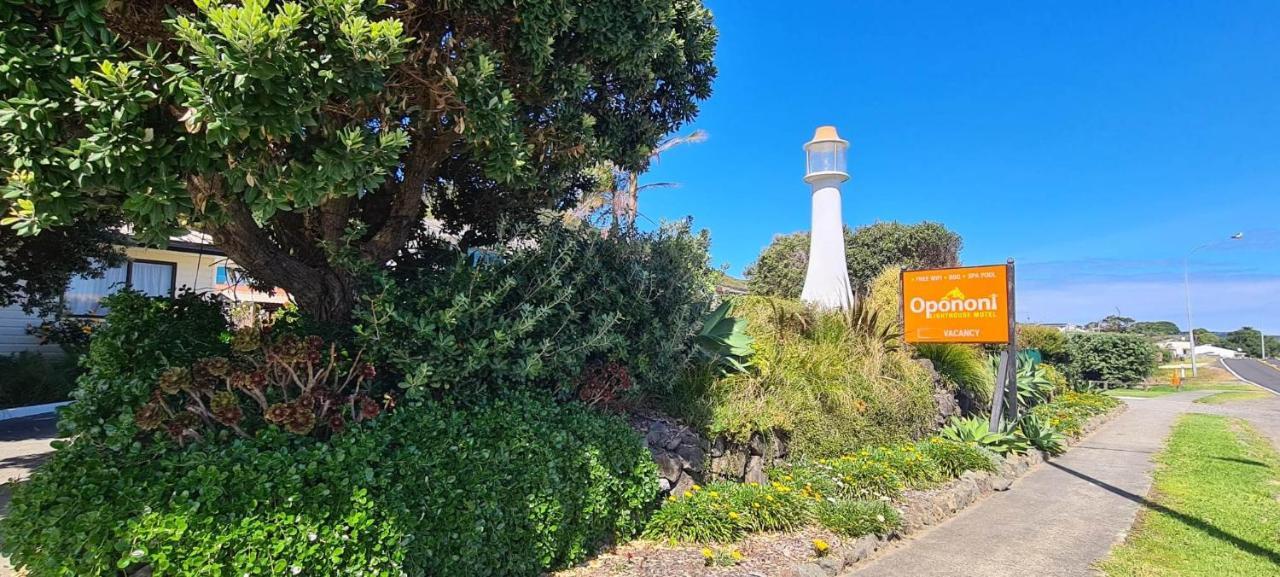 Opononi Lighthouse Motel Buitenkant foto